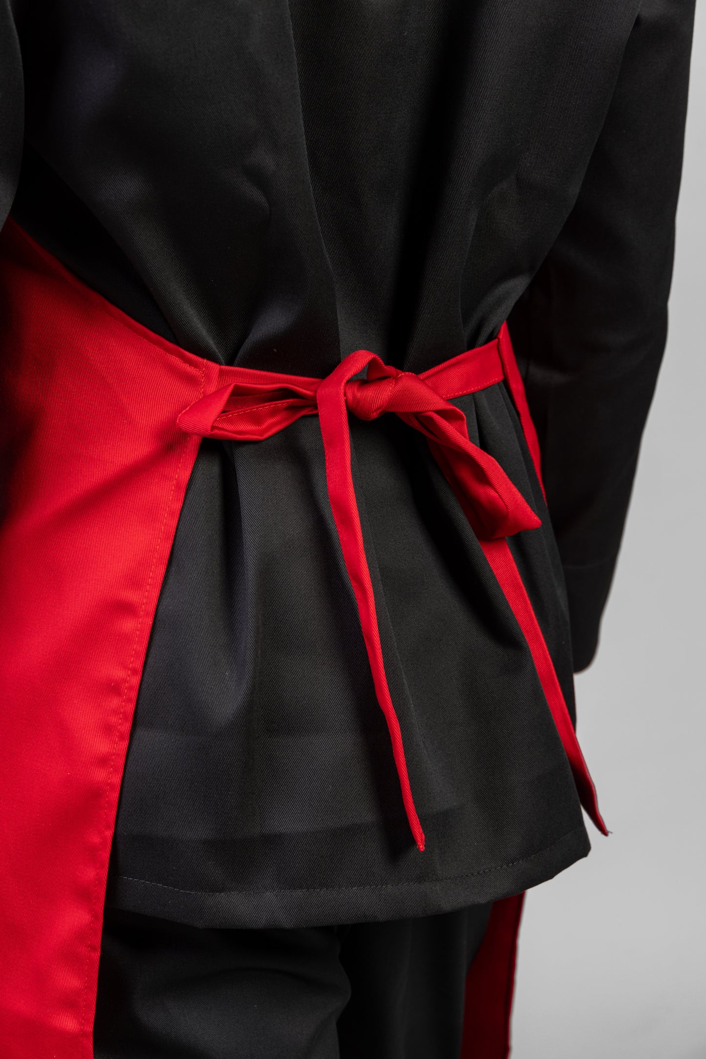 Sort bucatarie cu pieptar ajustabil rosu tercot 195g Patrick