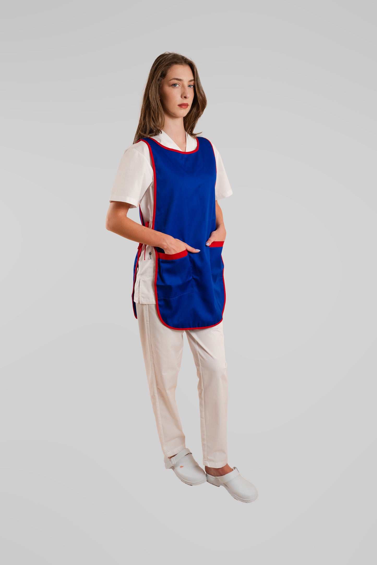 Sort vanzatoare cu 2 buzunare albastru/rosu tercot 195g Ali