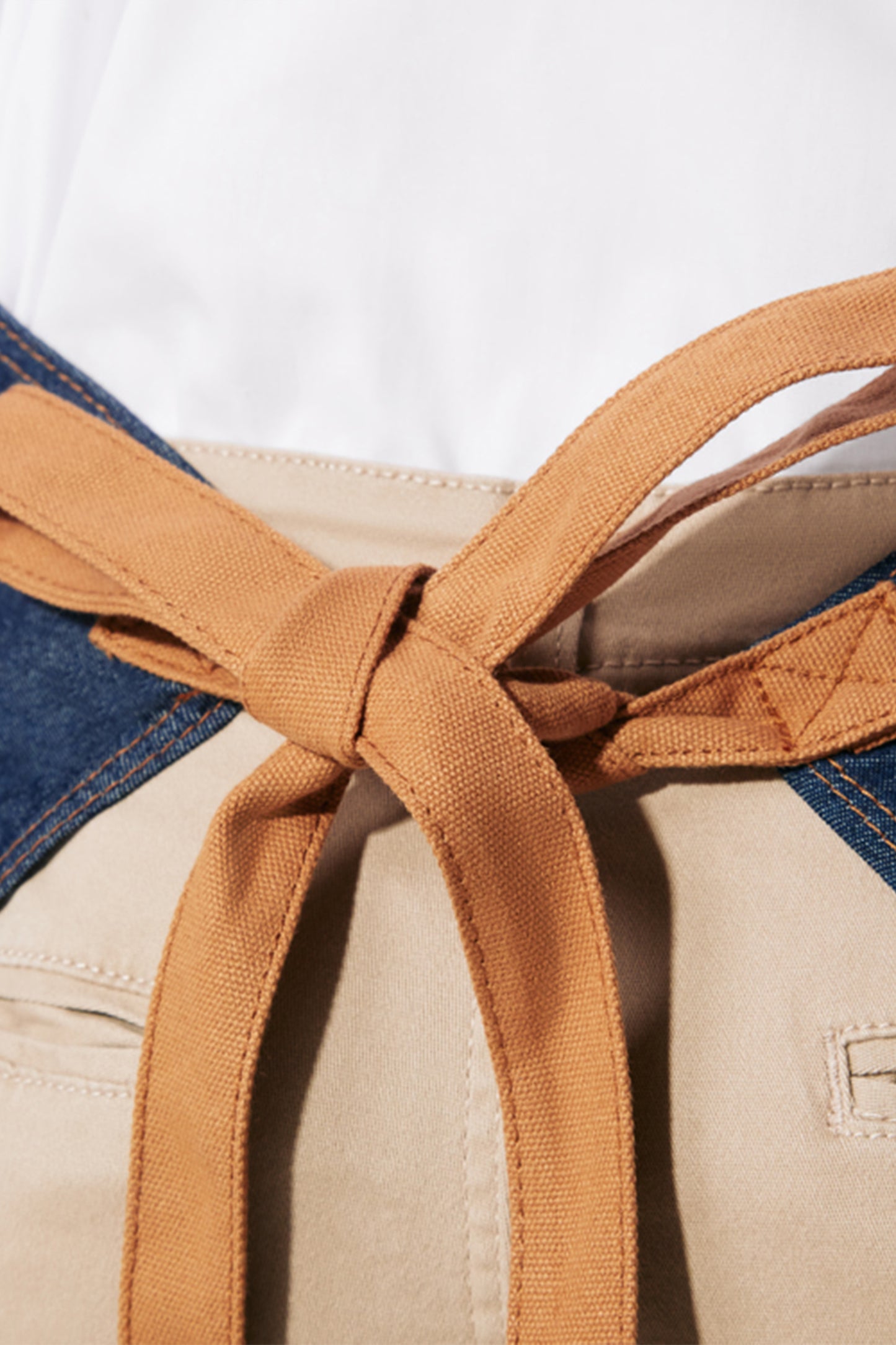 Sort bucatarie cu pieptar denim albastru 240g Batali